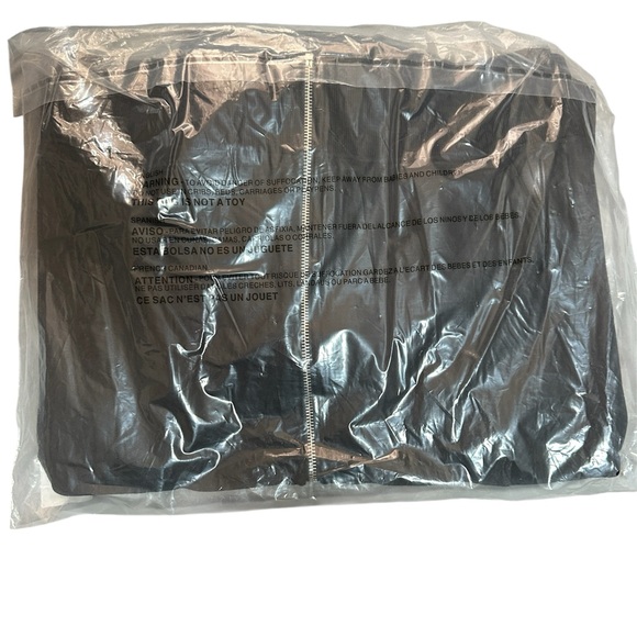 Stussy Basic Black Zip Hoodie NWT Streetwear Logo Full Zip Jacket Men L - Picture 4 of 6